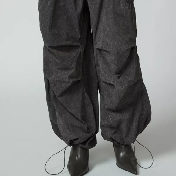 OU Nylon Baggy Pant Sloan Cargo Utility Gorpcore Urban Outfitters Exclusive New - Picture 5 of 6